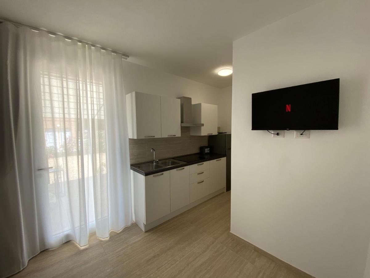 Maris Suite - Appartamento Con Vasca Idromassaggio Алгеро Екстериор снимка